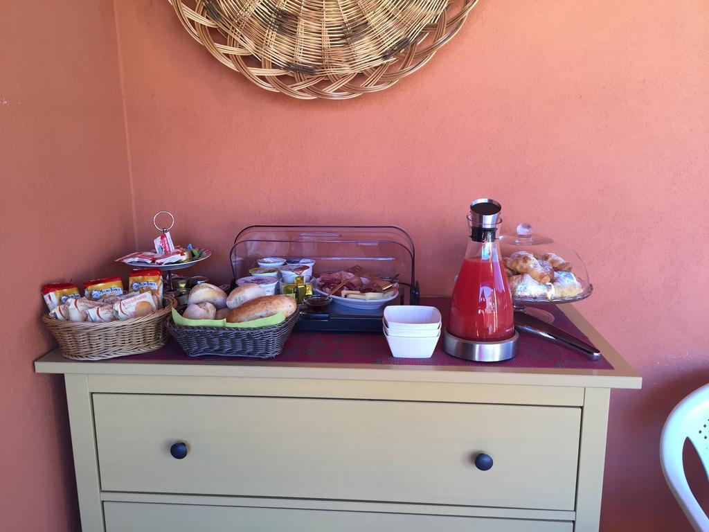 I Quattroventi Bed & Breakfast Muravera Bagian luar foto
